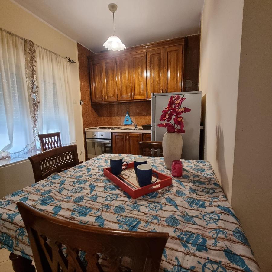 Apartment On The Shore Of The Bay Of Kotor With Free Wi-Fi Extérieur photo